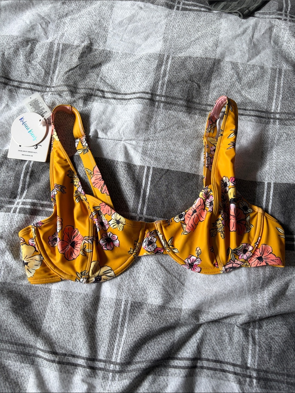 NWT KULANI KINIS UNDERWIRE SUNSHINE BIKINI TOP